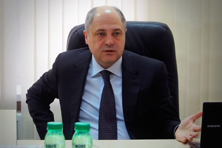 Ксензов сделает заявление о поддержке Знаткова — источник Ксензов сделает заявление о поддержке Знаткова — источник