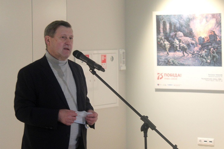 Мэр Новосибирска вышел на работу после COVID-19 Мэр Новосибирска вышел на работу после COVID-19