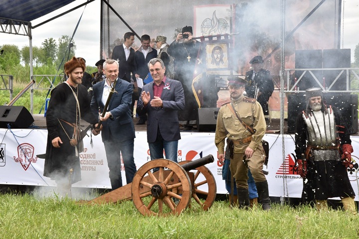 Новосибирское правительство станет соучредителем борющейся с «экстремистами» организации