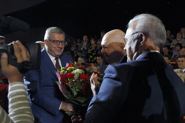 Зачем губернаторов отправляют в отставку