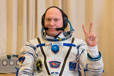 Полярники, космонавт и пациенты наркодиспансера напишут Тотальный диктант-2014 Полярники, космонавт и пациенты наркодиспансера напишут Тотальный диктант-2014