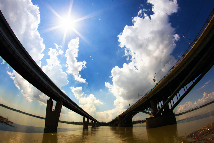 Компания Philips готова модернизировать уличное освещение Новосибирска Компания Philips готова модернизировать уличное освещение Новосибирска