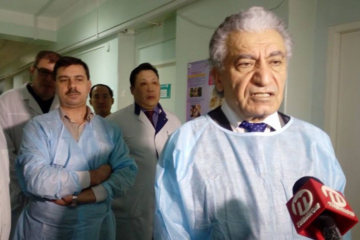 Пострадавшая при нападении на улан-удэнскую школу девочка вышла из комы Пострадавшая при нападении на улан-удэнскую школу девочка вышла из комы