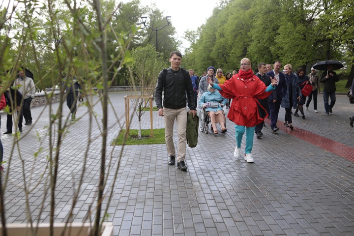 Новосибирская мэрия показала экспертам обновленную Михайловскую набережную