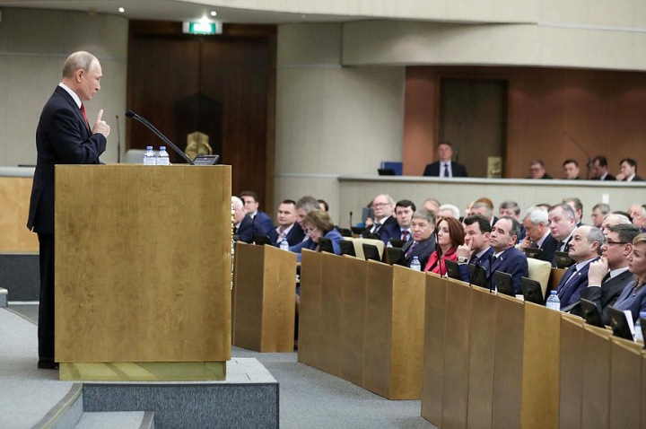 Как сибирские парламенты голосовали за путинские поправки в Конституцию: «Наступает черная полоса жизни нашей родины»