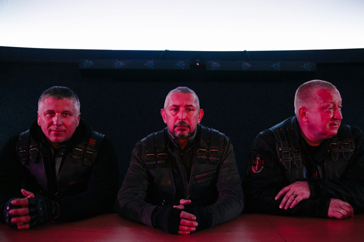 «Космос наш»: «Ночные волки» ударили мотопробегом по Новосибирску «Космос наш»: «Ночные волки» ударили мотопробегом по Новосибирску