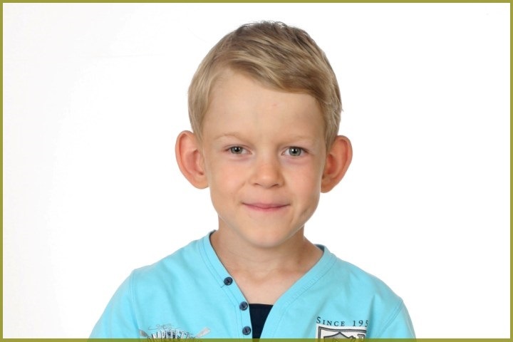 Маленькому новосибирцу нужна дорогая операция