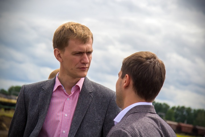 Локоть возьмет на работу экс-депутата заксобрания