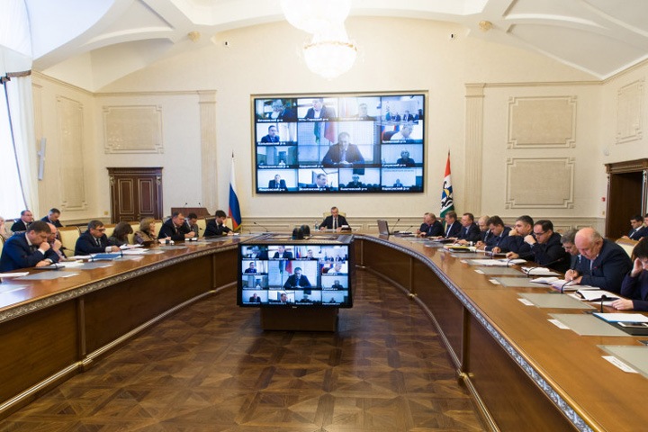 Новосибирские власти дополнительно направят на социалку более 2 млрд рублей Новосибирские власти дополнительно направят на социалку более 2 млрд рублей