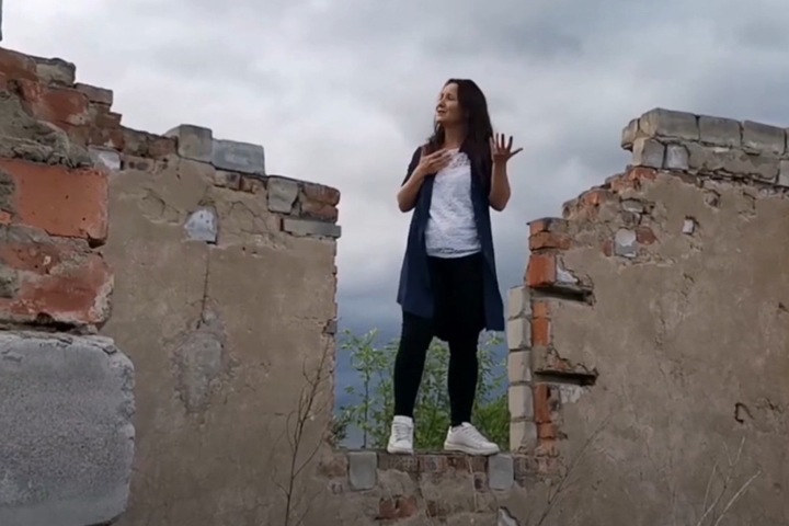 «Оголодавшие просят похлебку холодную»: на песню новосибирского спасателя сделали клип «Оголодавшие просят похлебку холодную»: на песню новосибирского спасателя сделали клип