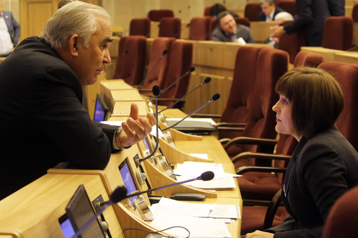 Компании новосибирского депутата разрешили вырыть карьер на сельхозземлях