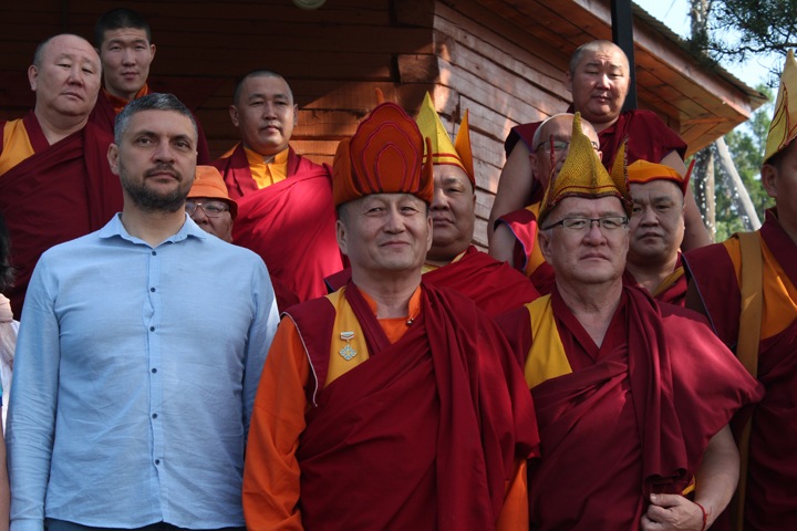 Подписи депутатов за врио главы Забайкалья без их ведома отдали его «спарринг-партнерам» Подписи депутатов за врио главы Забайкалья без их ведома отдали его «спарринг-партнерам»