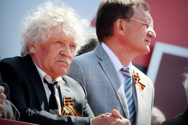 Жители Новосибирска сами придумают памятник директору зоопарка Шило Жители Новосибирска сами придумают памятник директору зоопарка Шило