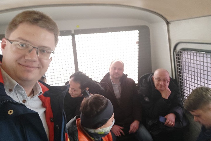 «Российская демократия вышла на новый уровень»: новосибирские депутаты поддержали задержанных в Москве коллег