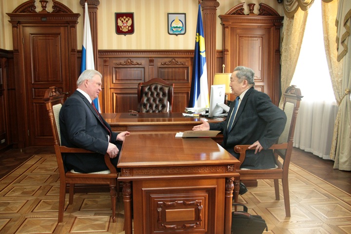 Экс-сенатор Тулохонов займется созданием центра изучения пресной воды Экс-сенатор Тулохонов займется созданием центра изучения пресной воды