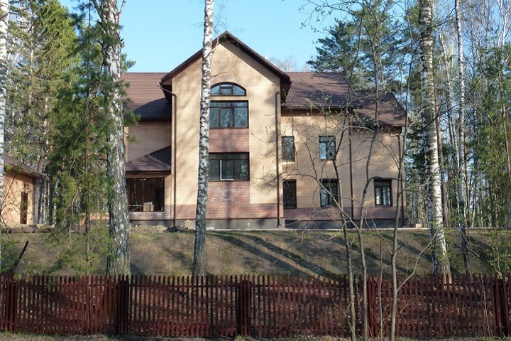 СК раскрыл схему приватизации коттеджа экс-главы СО РАН СК раскрыл схему приватизации коттеджа экс-главы СО РАН