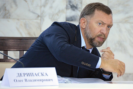 Дерипаска обвинил власти России в пассивной экономической политике Дерипаска обвинил власти России в пассивной экономической политике