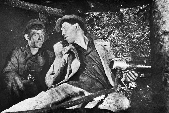 Числа недели: долги шахтерам, бесплатный Wi-Fi в селах и срок для астронома