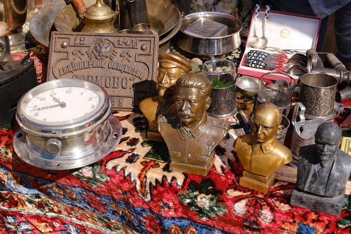 Власти провели фестиваль с бюстом Берии и немецкой формой под Новосибирском