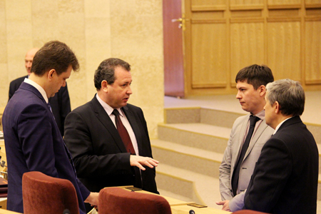 Новосибирское заксобрание готовит сессию для срочной корректировки бюджета