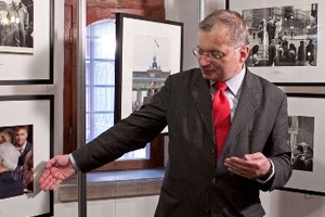 Пресс-атташе немецкого посольства в России станет новым консулом ФРГ в Новосибирске Пресс-атташе немецкого посольства в России станет новым консулом ФРГ в Новосибирске