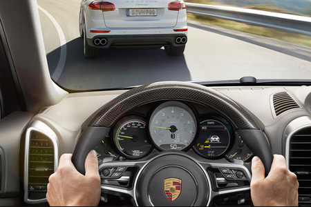 Замглавы Росрезерва в Сибири задержан за взятку автомобилем Porsche Cayenne Замглавы Росрезерва в Сибири задержан за взятку автомобилем Porsche Cayenne