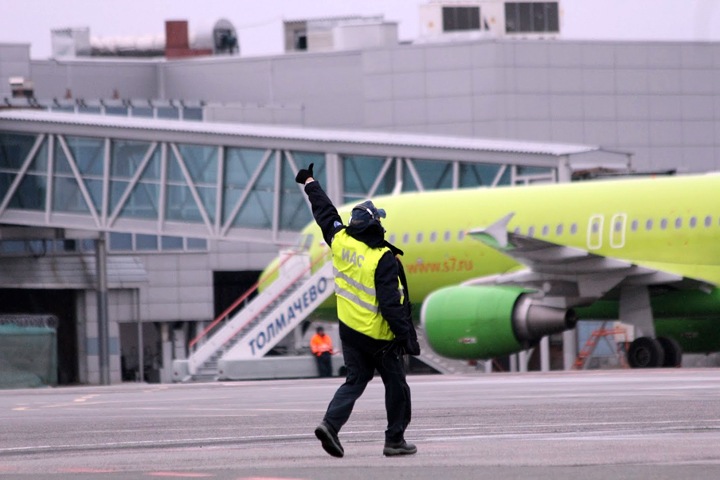 Прилетевших из Москвы и Питера в Новосибирск отправят на карантин