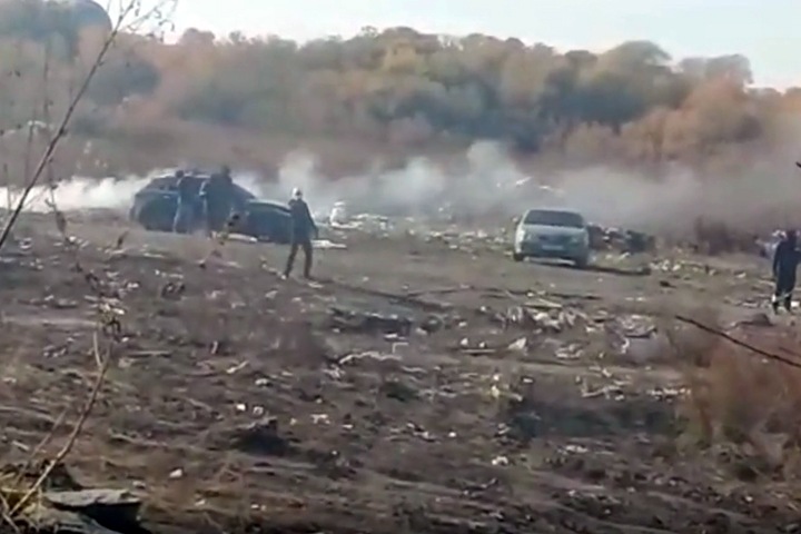 Опубликовано видео стрельбы у Хилокского рынка Новосибирска Опубликовано видео стрельбы у Хилокского рынка Новосибирска