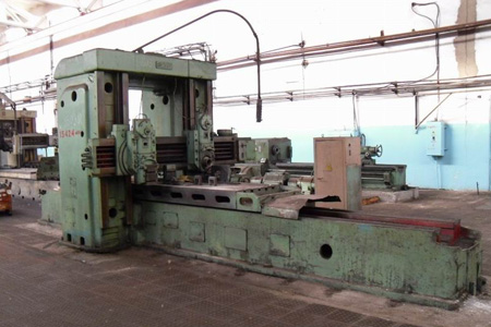 Сотруднику бийского завода станком отрезало полголовы 