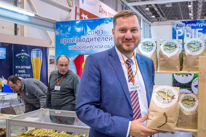 Невестку новосибирского оппозиционера хотели поставить против него на выборах. Теперь ее муж противостоит спикеру горсовета