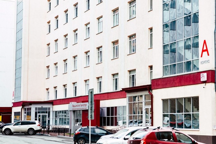 Коллектив НИИТО предупредил Травникова об угрозе закрытия клиники Коллектив НИИТО предупредил Травникова об угрозе закрытия клиники