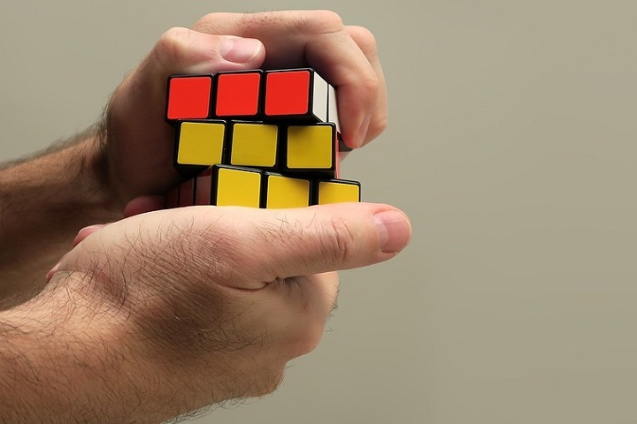 Омич насиловал детей сожительницы и знакомых за подарки и деньги Омич насиловал детей сожительницы и знакомых за подарки и деньги