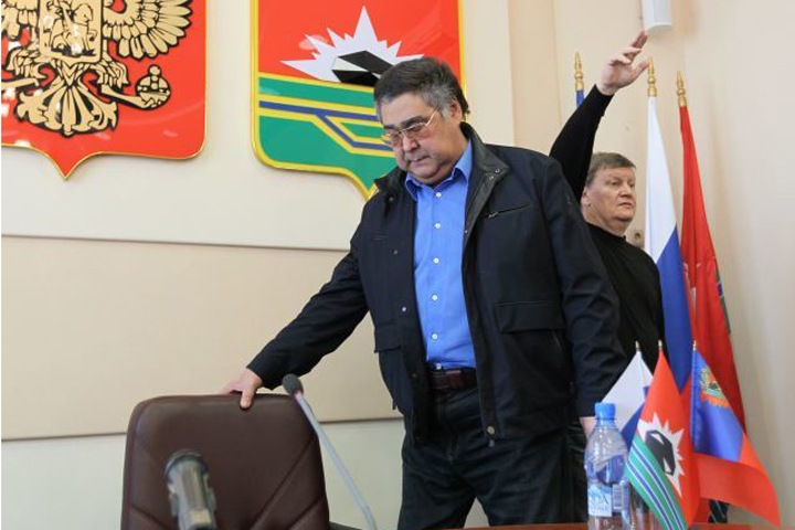 Издана энциклопедия о Кузбассбаши и «тулеевском социализме» Издана энциклопедия о Кузбассбаши и «тулеевском социализме»