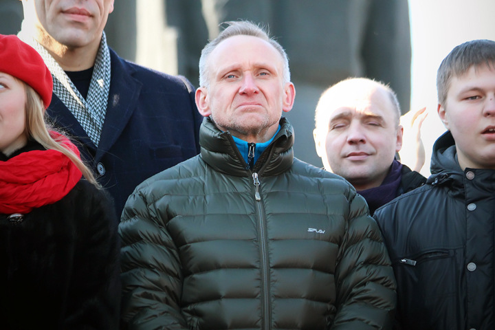 Зампред новосибирского заксобрания попросил помочь молодежи после митингов 12 июня Зампред новосибирского заксобрания попросил помочь молодежи после митингов 12 июня