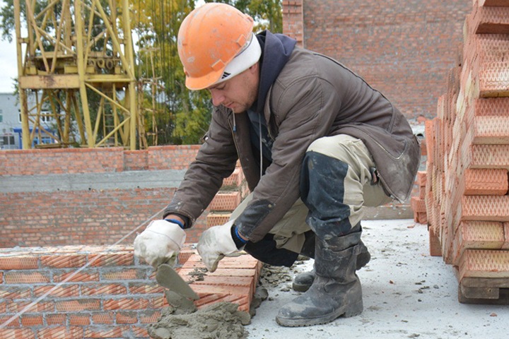 Николай Мочалин добился возрождения школы в Дзержинском районе Николай Мочалин добился возрождения школы в Дзержинском районе