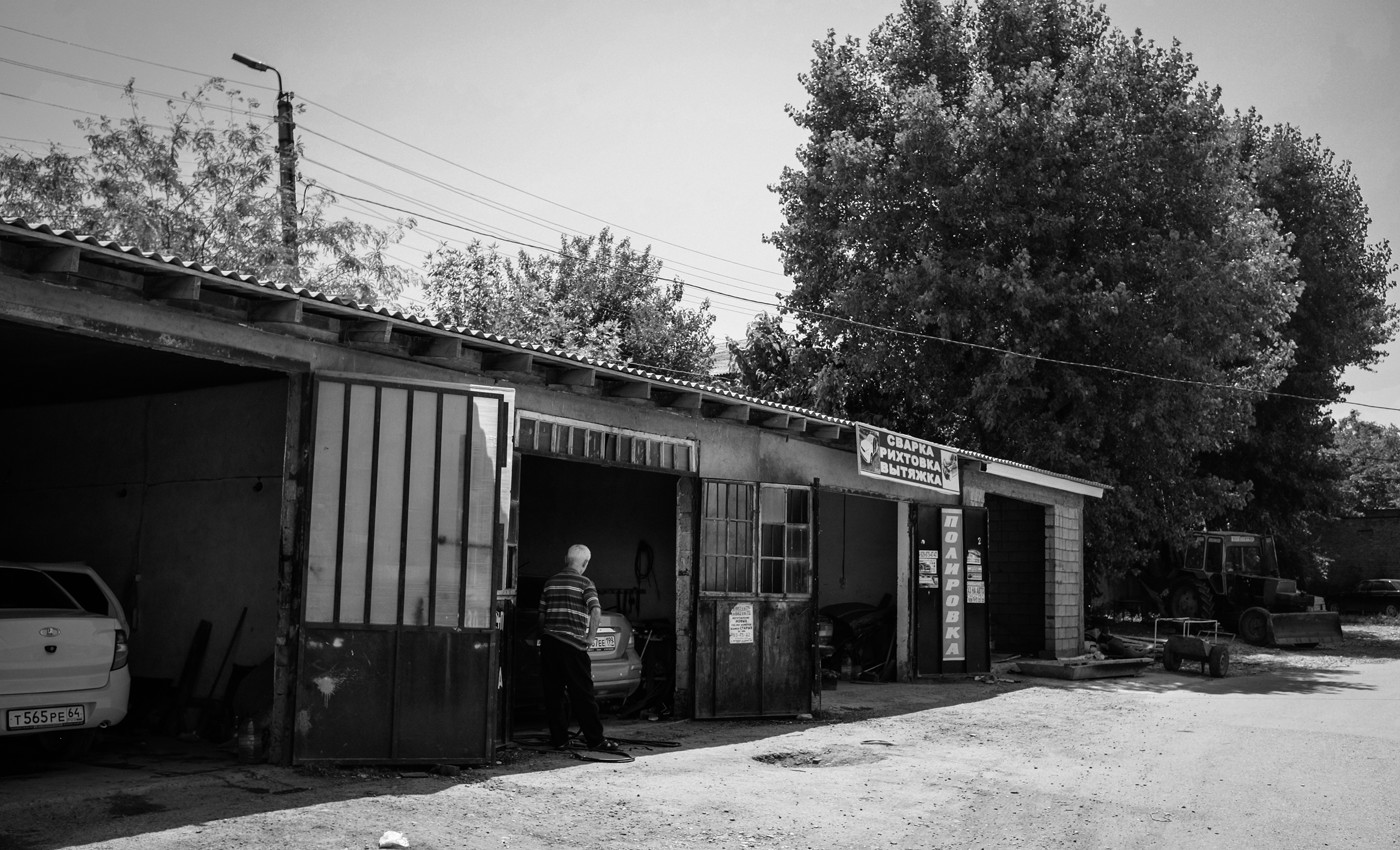 Место похищения Клыча Клычева, Госен Госенова и Камиля Джамалутдинова. Фото: Ильяс Хаджи / «Медиазона»