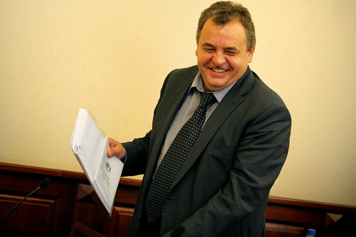 Новосибирский избирком зарегистрировал четырех кандидатов от КПРФ Новосибирский избирком зарегистрировал четырех кандидатов от КПРФ