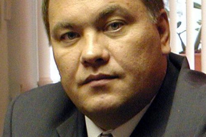 Компания друга Анатолия Банных загородила проход к алтайскому озеру Ая