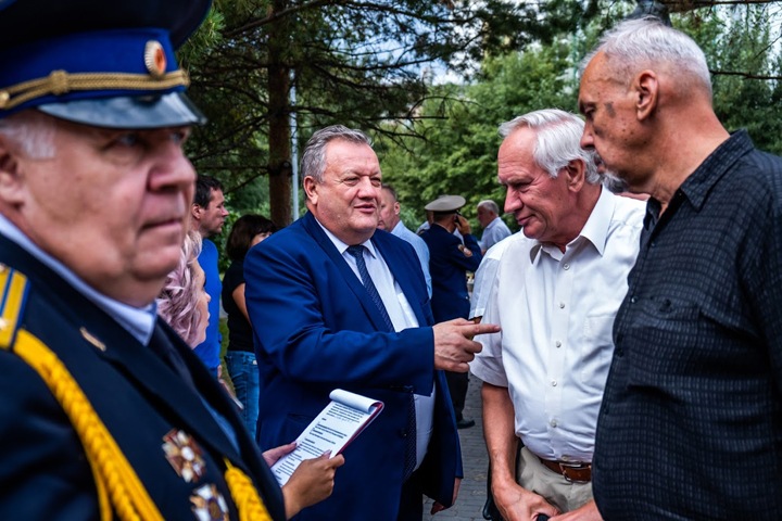 Новосибирский мэр понизил своего зама Захарова