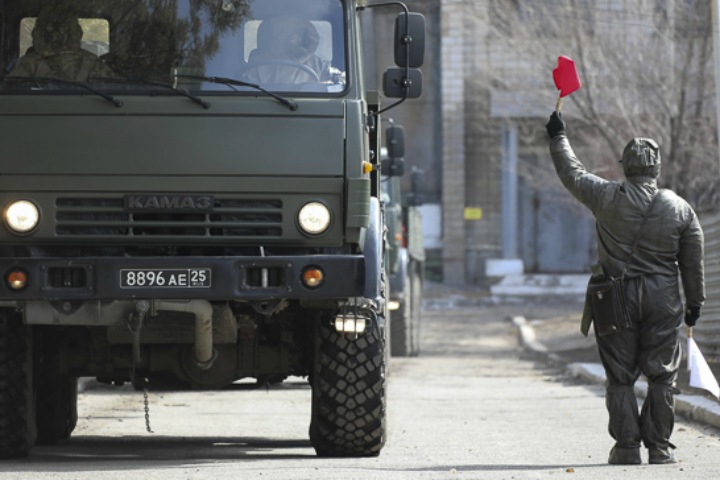 Колонна Минобороны РФ выдвинулась в Хакасию Колонна Минобороны РФ выдвинулась в Хакасию