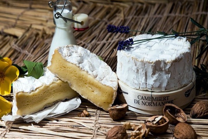 Новосибирское правительство заказало камамбер и авокадо