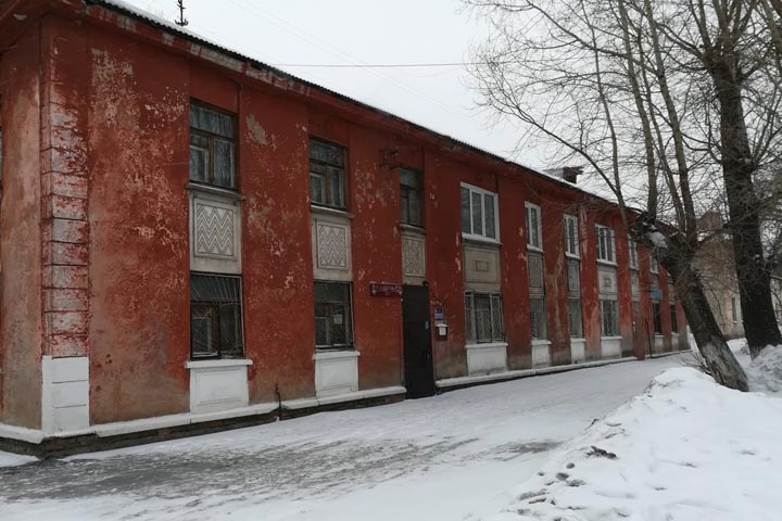 Детскую больницу в Барнауле закрыли из-за ветхости здания Детскую больницу в Барнауле закрыли из-за ветхости здания