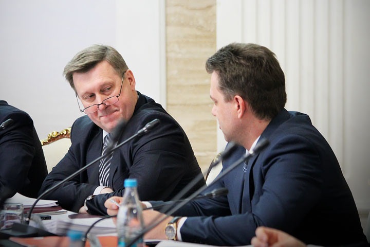 Локоть выступил против передачи сферы образования на уровень субъекта федерации Локоть выступил против передачи сферы образования на уровень субъекта федерации