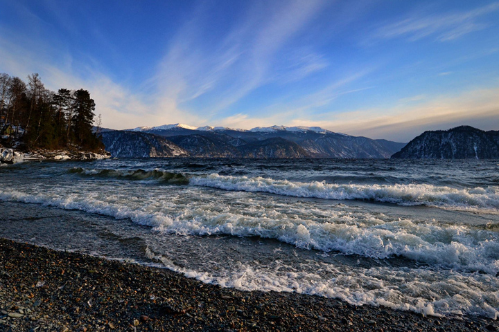 Депутаты Госдумы поддержали перевод Алтая в другой часовой пояс Депутаты Госдумы поддержали перевод Алтая в другой часовой пояс