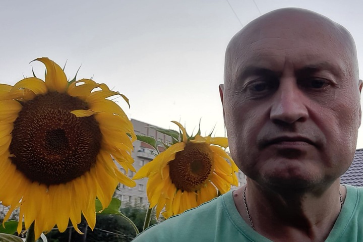 «Пенсионера» Эдуарда Кожемякина отправили на довыборы новосибирского заксобрания «Пенсионера» Эдуарда Кожемякина отправили на довыборы новосибирского заксобрания