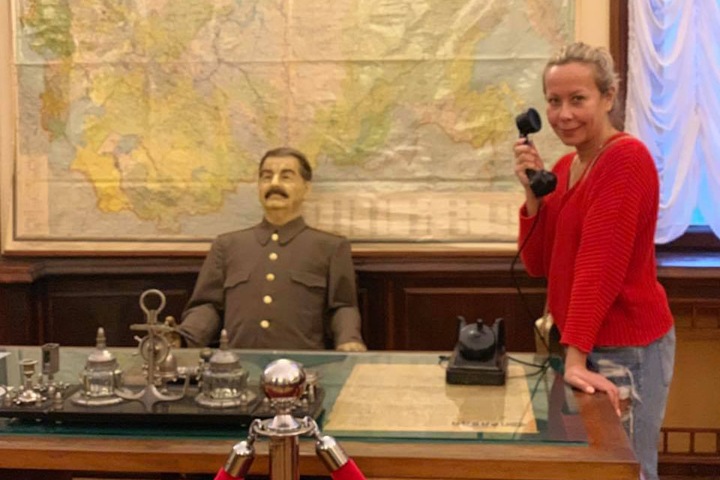 «Совершенно не важно, кто кому как ответил»: пресс-секретарь Усса вступилась за начальника