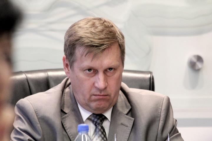 Локоть: продажа участка на Демакова по более высокой цене могла быть невыгодна местным жителям