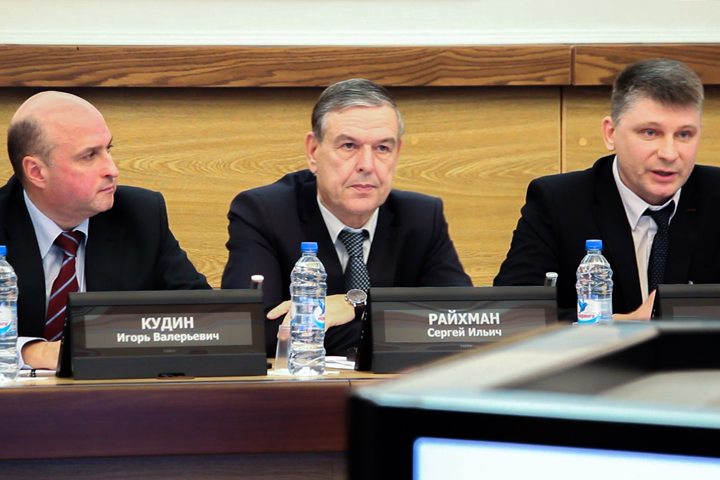 Игорь Салов о платных парковках: «Не надо ковыряться в несуществующих доходах инвестора» Игорь Салов о платных парковках: «Не надо ковыряться в несуществующих доходах инвестора»