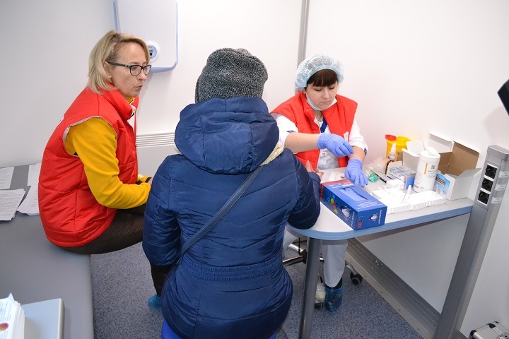 Минздрав заявил о резком снижении числа ВИЧ-инфицированных в Новосибирской области Минздрав заявил о резком снижении числа ВИЧ-инфицированных в Новосибирской области