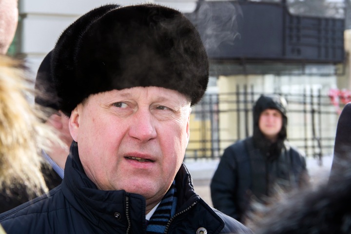 Глава совета ветеранов предложил поддержать Локтя на выборах губернатора Глава совета ветеранов предложил поддержать Локтя на выборах губернатора